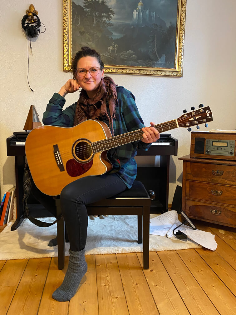 05_Carlo%20Walter_imaginary%20Mansfeld_Iphone_2020_c%20Ralf%20Wendt_BurgVogel